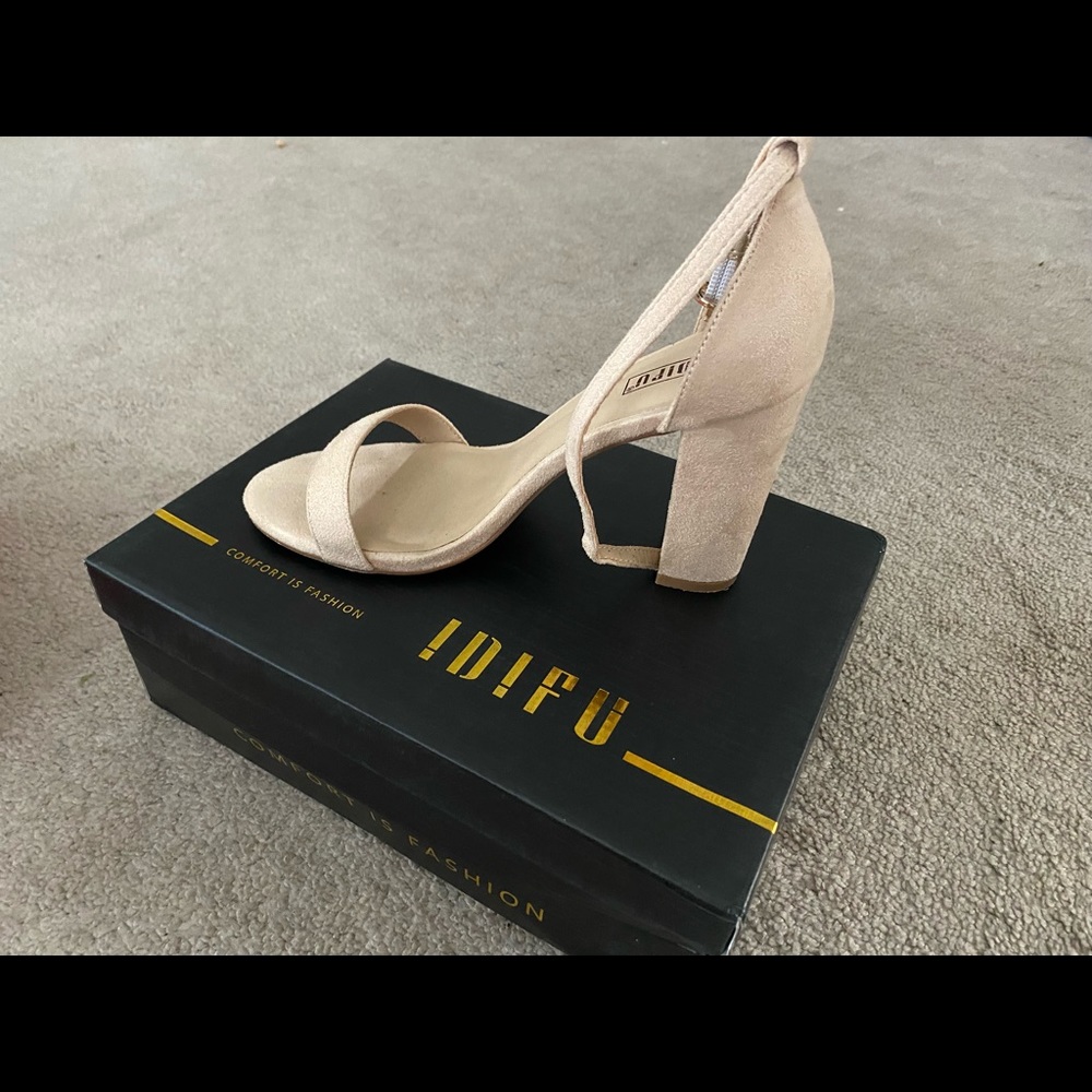 Size 8.5 nude suede sandals
